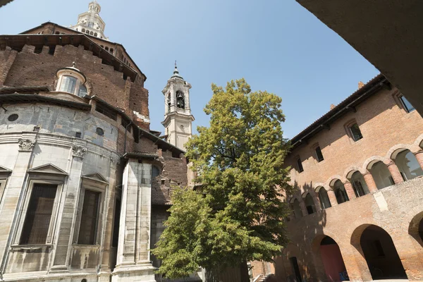 Pavia (İtalya): Broletto — Stok fotoğraf