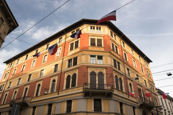 Milano (Italien): gamla bostadshus — Stockfoto