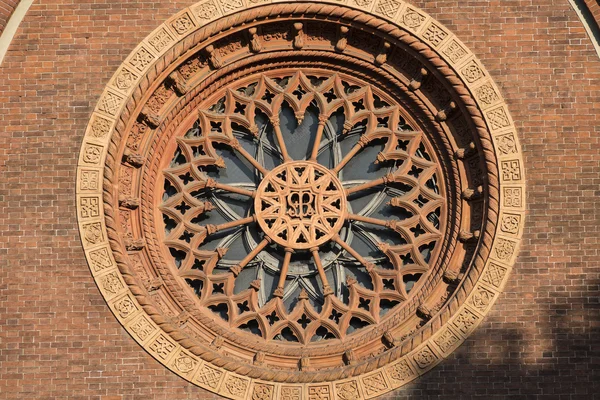 Milan: Rose window of  Carmine church — Stock Photo, Image