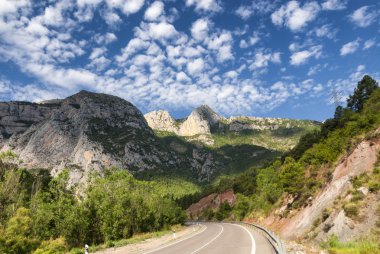 Catalunya dağ manzarası