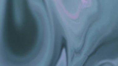 Akrilik karışımı. Emülsiyon akışı. Odaklanmamış mor renkli mürekkep dokusu soyut sanat arka planına dökülen sıvı sıvı sıvı su dokusu.