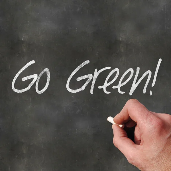 Κενό μαυροπίνακα Go Green — Φωτογραφία Αρχείου