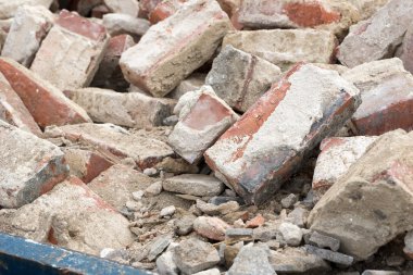 Bina moloz ve taşlar