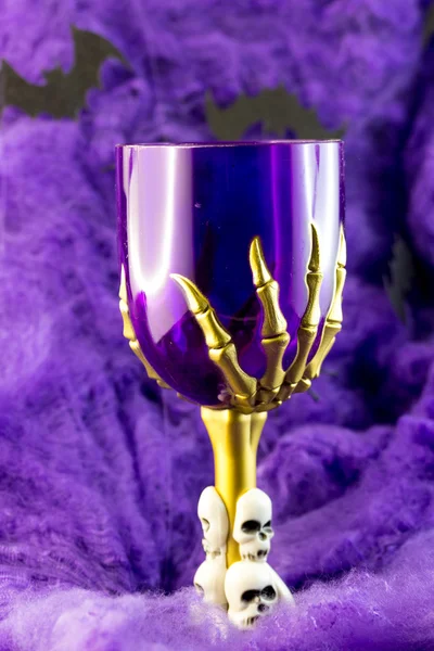 Halloween schedels en glas — Stockfoto