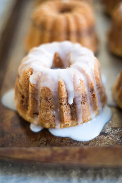 Two Coffee Cakes Almonds Icing — Stock Photo, Image