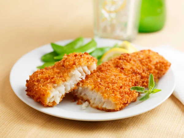 Pollo Frito Con Papa Ensalada Verde —  Fotos de Stock