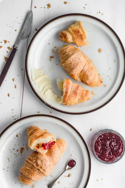 Croissants Butter Strawberry Jam — Stock Photo, Image