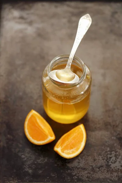 Fresh Lemon Juice Glass Jar Wooden Background — Stock Photo, Image