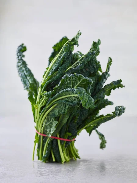 Een Bundel Groene Kool Bladeren — Stockfoto