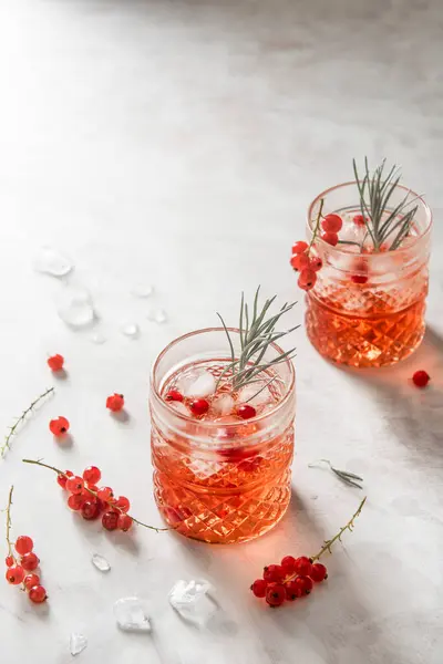 Redcurrants Cordial Cocktails Glasses Fresh Redcurrants — Stock Photo, Image