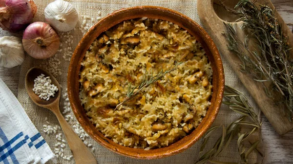 Traditionelles Spanisches Arroz Horno Reis Mit Huhn Ofen Gekocht — Stockfoto