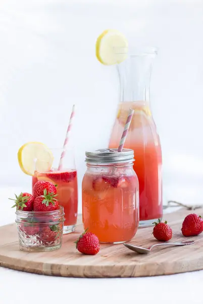 Summer Strawberry Melon Lemonade — Stock Photo, Image