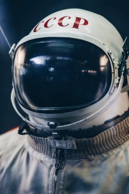 KALUGA, RUSSIA - 14 Mart 2021: Atmosferik astronot detayları. Devlet Kozmonotlar Tarihi Müzesi adını K.E. 'den almıştır. Tsiolkovsky