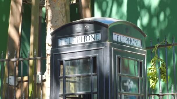 Britische Telefonzelle Zeitlupe 60Fps — Stockvideo