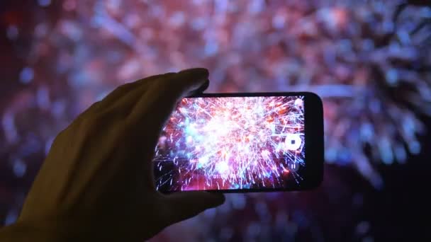 Taking Picture Fireworks Exploding Show — Stock Video