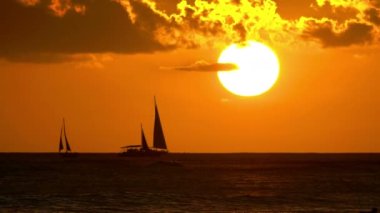 Hawaii 'de günbatımı 4k yavaş çekim 60fps