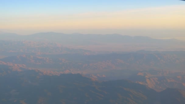 Flug Über Einen Unbekannten Planeten — Stockvideo