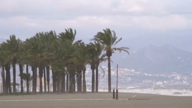 İspanya 'da fırtınalı bir günde 4k yavaş çekim 60fps