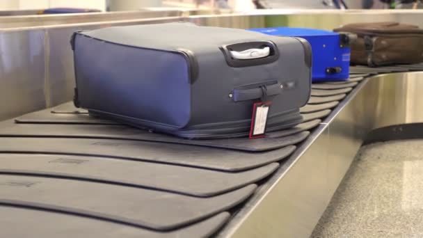 Suitcases Bags Luggage Carousel Slow Motion 60Fps — Stock Video