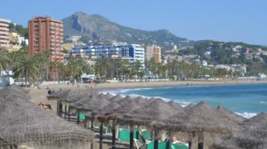 İspanya 'nın Malaga sahilinde 4k yavaş çekim 60fps