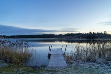 Gölde inanılmaz bir gün batımı