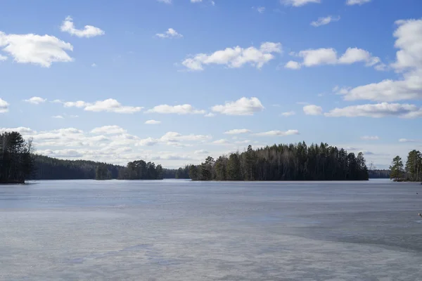 Bellissimo Paesaggio Con Lago Cielo Blu — Foto Stock