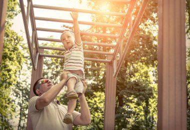 Baba ve oğul egzersiz