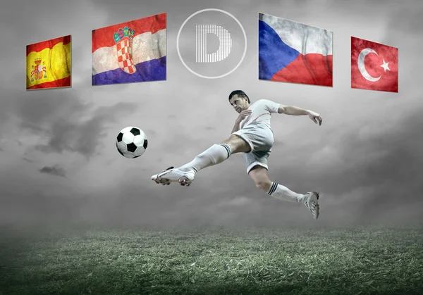 Soccer player on field — Stock Photo, Image