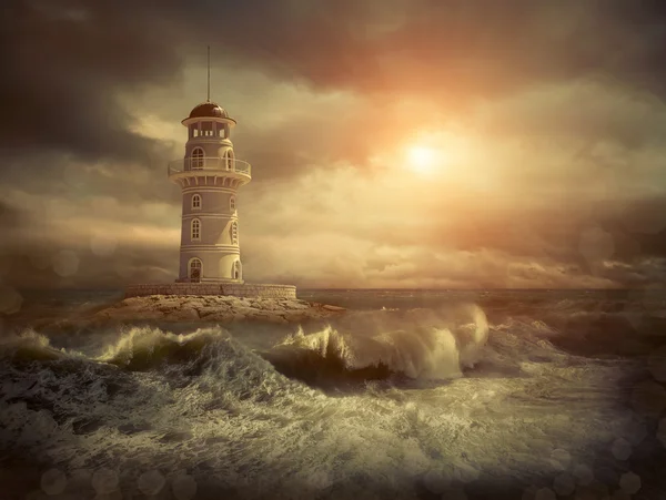 Phare sur la mer sous le ciel — Photo