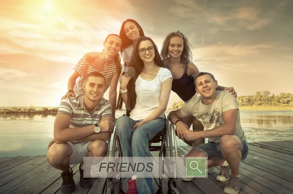 Happines Grupp Friedns Träpiren — Stockfoto