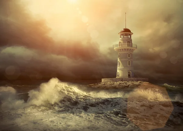 Vuurtoren op de zee onder hemel — Stockfoto