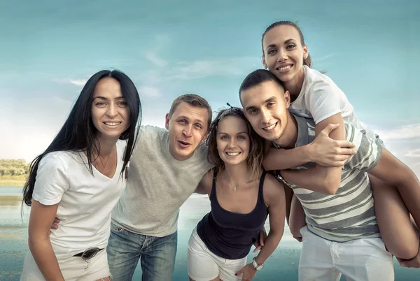 Groupe Amis Bonheur Sous Lumière Soleil — Photo