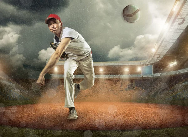 Baseball speler in actie — Stockfoto