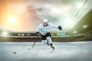on Ice buz hokeyi oyuncusu