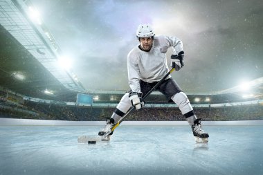 on Ice buz hokeyi oyuncusu