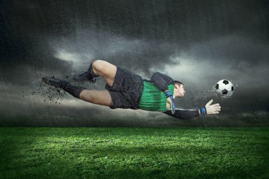 Futbol oyuncu topu ile