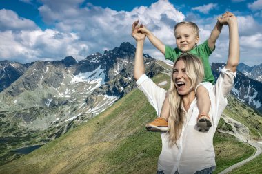 mutluluk anne ve oğlu