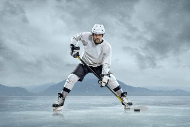 on Ice buz hokeyi oyuncusu