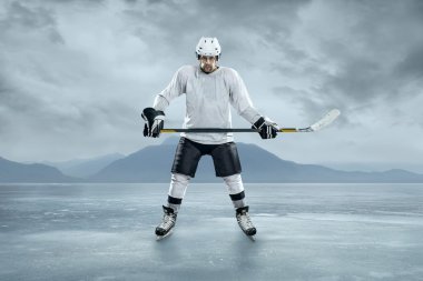 on Ice buz hokeyi oyuncusu
