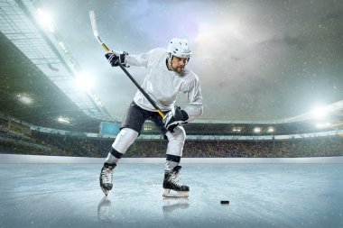 on Ice buz hokeyi oyuncusu