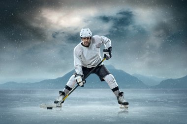 on Ice buz hokeyi oyuncusu