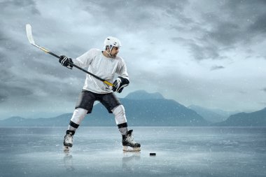 on Ice buz hokeyi oyuncusu