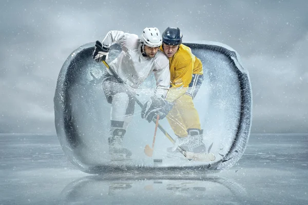 On Ice buz hokeyi oyuncuları — Stok fotoğraf