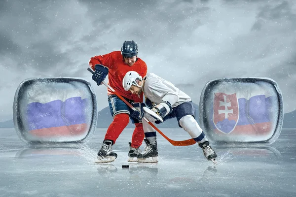 Jugadores de hockey sobre hielo — Foto de Stock