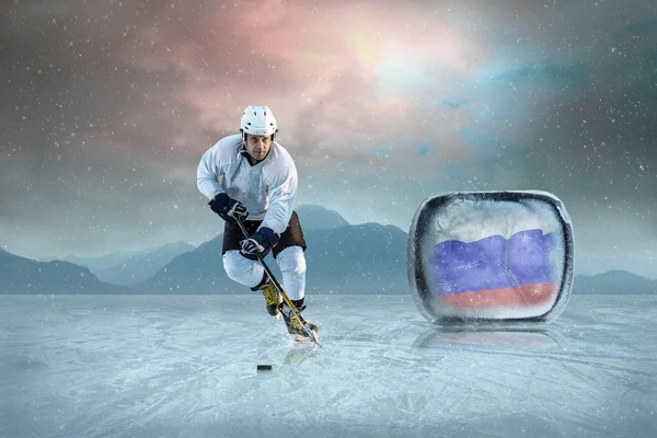 Jugador de hockey sobre hielo — Foto de Stock