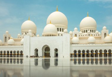 Mosque of Sheikh Zayed clipart