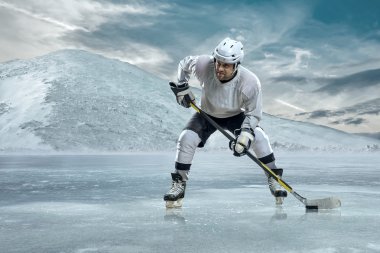 on Ice buz hokeyi oyuncusu