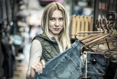 erkek kot pantolon içinde butik arıyorsunuz