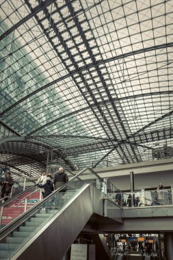 Ana tren stantion Berlin'de