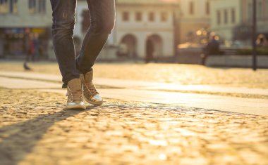 Bir Abu Dabi göster